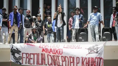 East Timor Scraps Initiative to Supply No-Cost Automobiles for MPs After Mass Demonstrations